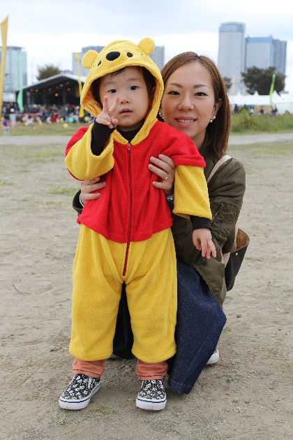 小さなお子さんの仮装の定番「くまのプーさん」は、間違いない可愛さ♡