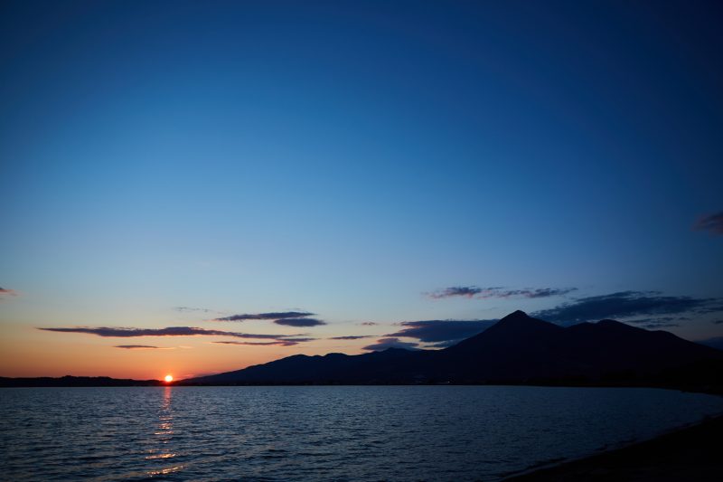 夕方には音楽を聴きながら、夕陽が沈むのを楽めるGOOUT CAMPの魅力！