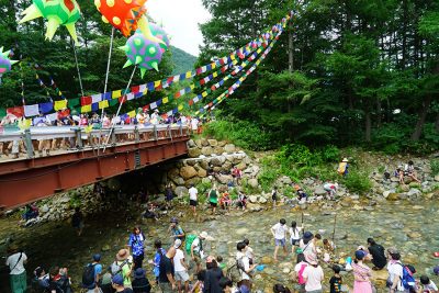 【FUJI ROCK FESTIVAL】フジロックのアウトドアシアター「富士劇場」で過去放映された映画作品まとめ